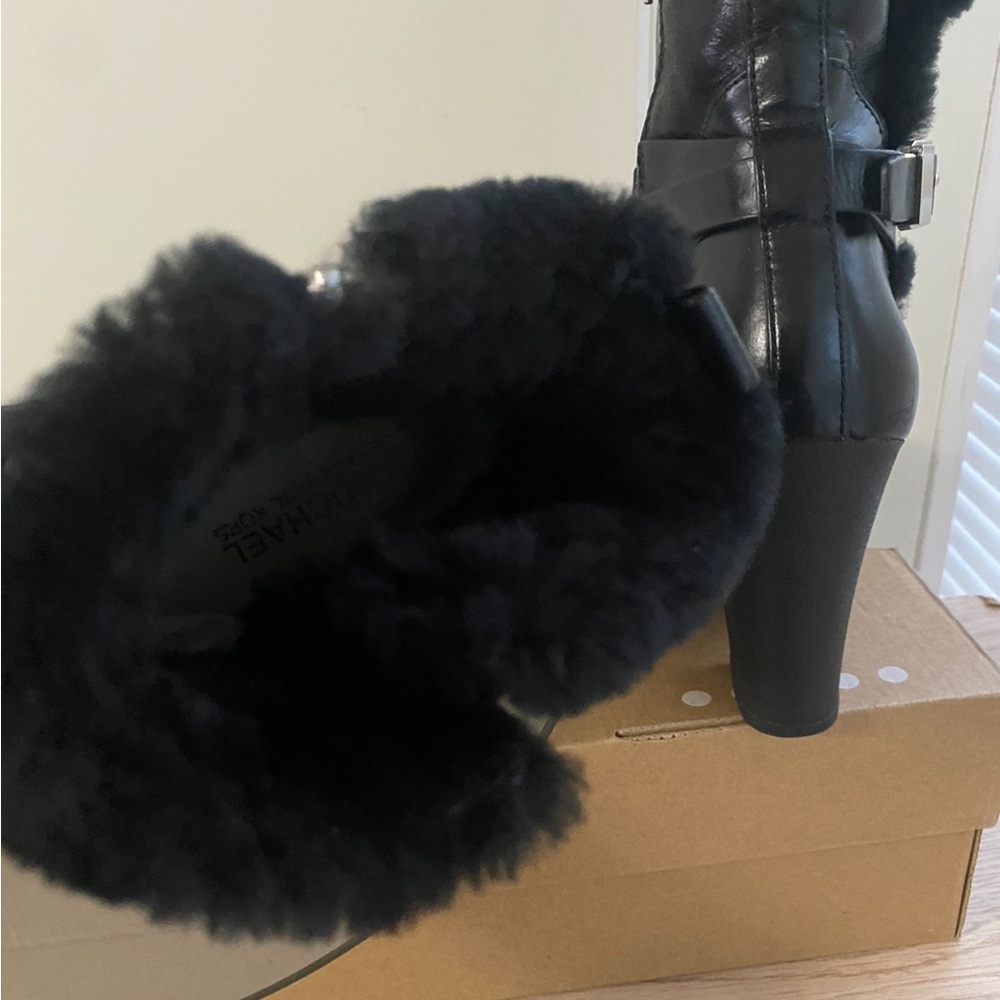 Michael Kors Boots Women - SZ 6 - Picture 11 of 15